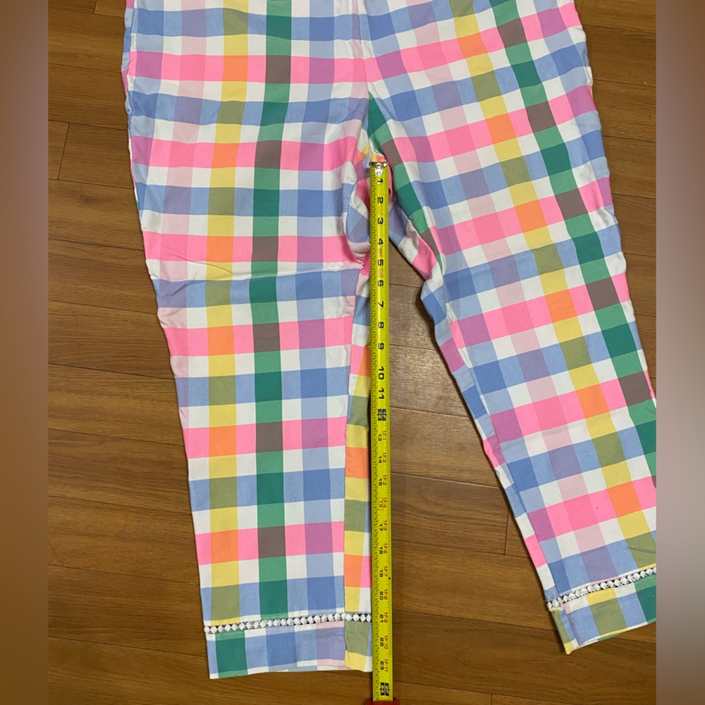 Crown & Ivy Multicolor Plaid Pants Capri | Size 22 - Picture 4 of 6
